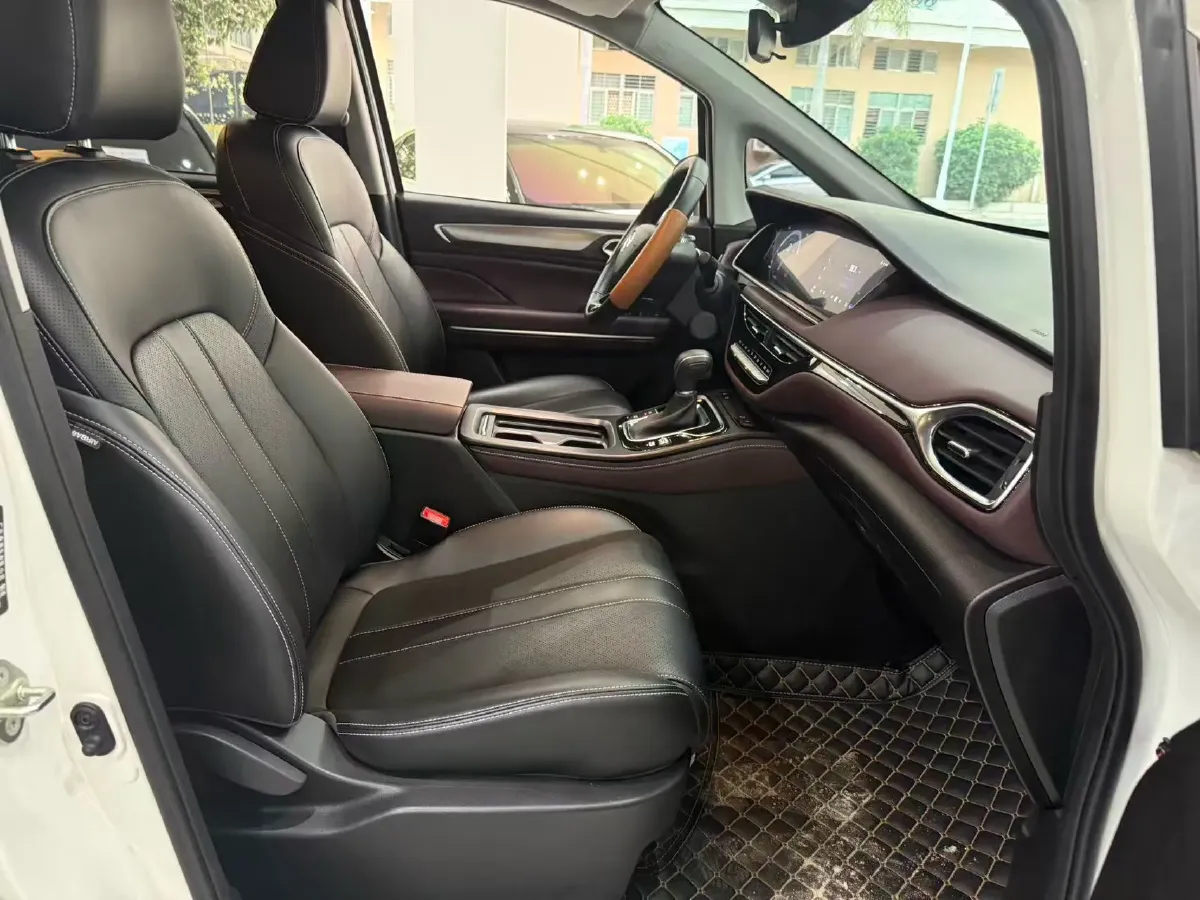 2021 GAC Trumpchi M6 1.5T 169HP L4 7DCT,autocango,china used car exporter,china ev exporter,chinese used car exporter,chinese used ev exporter