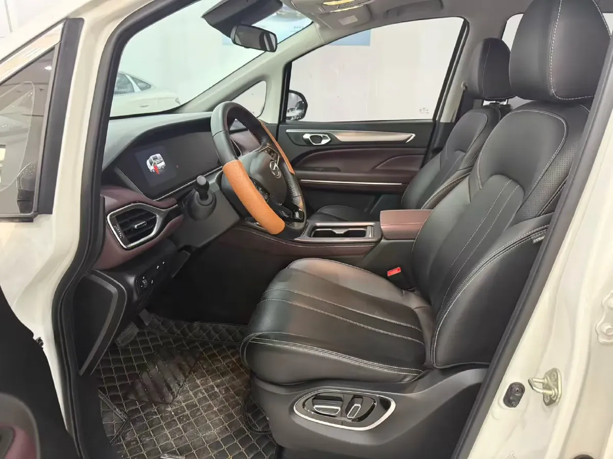 2021 GAC Trumpchi M6 1.5T 169HP L4 7DCT,autocango,china used car exporter,china ev exporter,chinese used car exporter,chinese used ev exporter