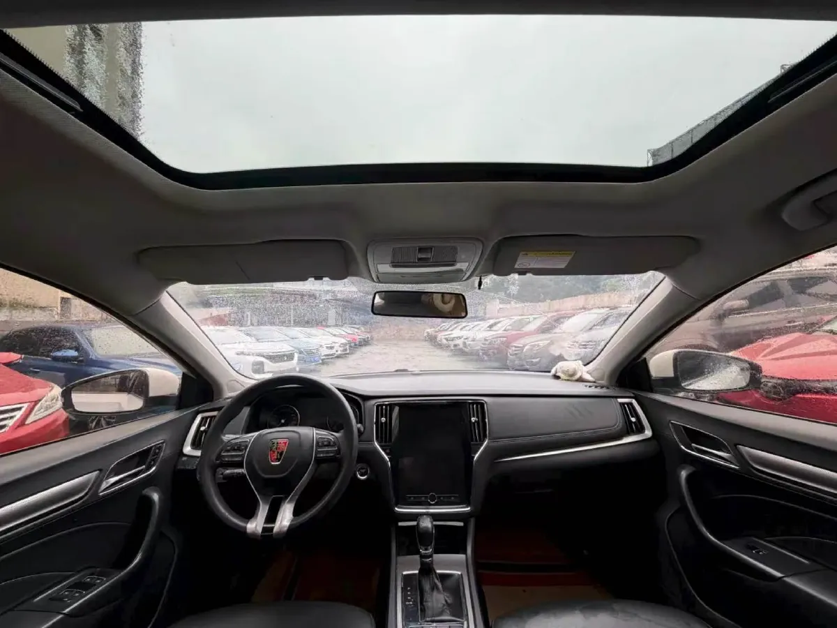 2019 Roewe i6 1.6L 125HP L4 5MT,autocango,china used car exporter,china ev exporter,chinese used car exporter,chinese used ev exporter