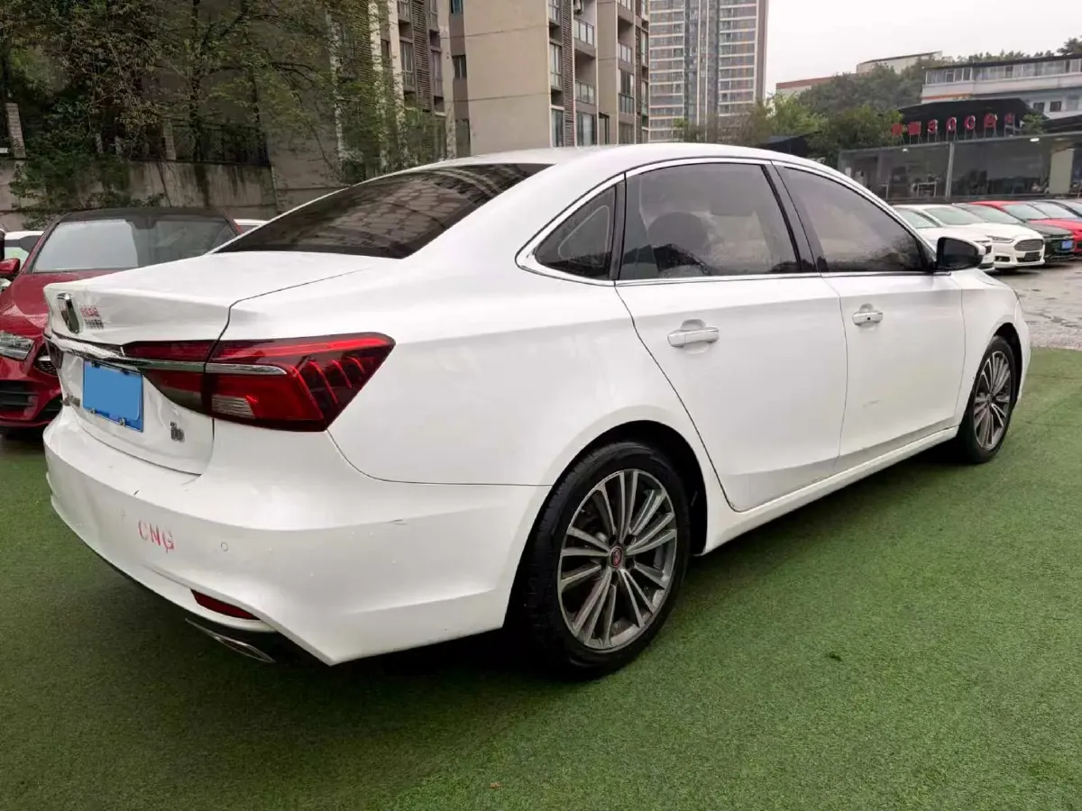 2019 Roewe i6 1.6L 125HP L4 5MT,autocango,china used car exporter,china ev exporter,chinese used car exporter,chinese used ev exporter