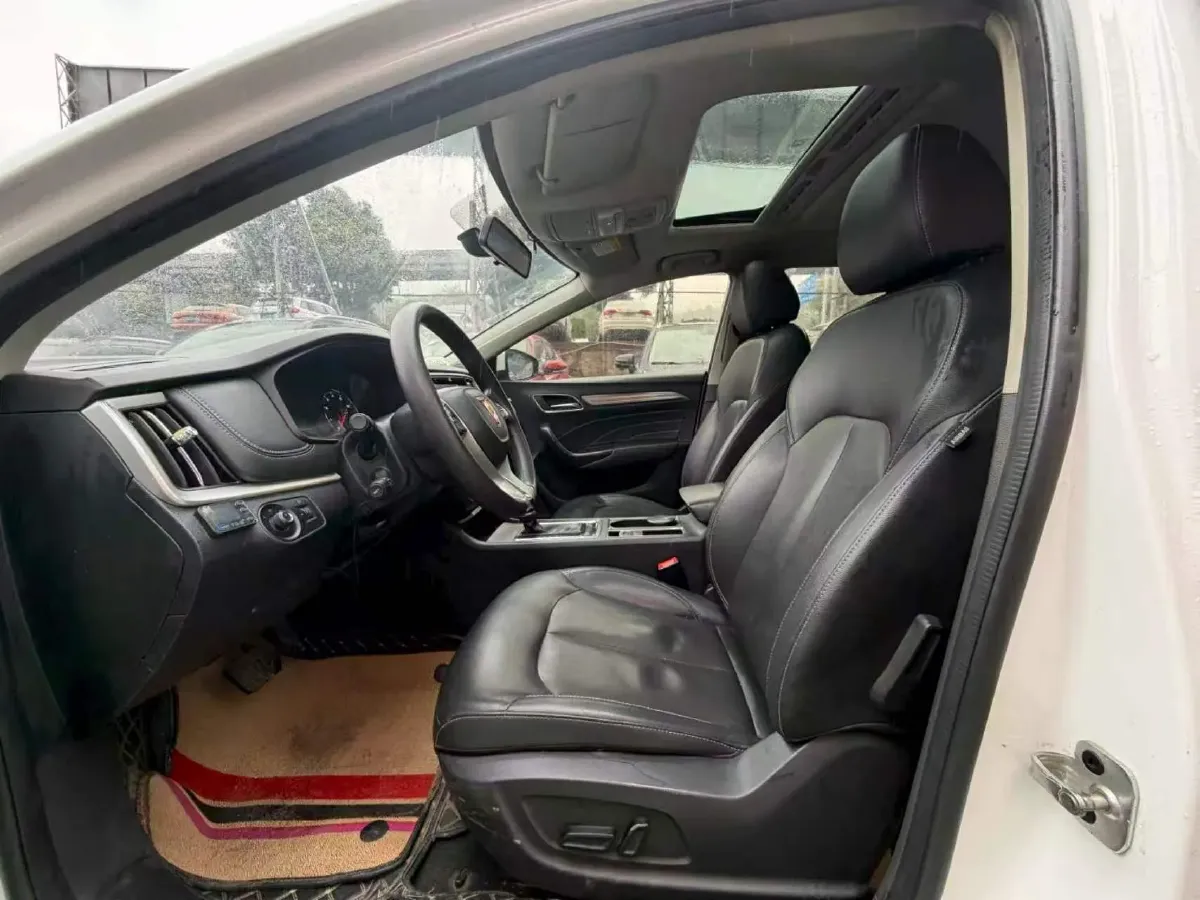 2019 Roewe i6 1.6L 125HP L4 5MT,autocango,china used car exporter,china ev exporter,chinese used car exporter,chinese used ev exporter