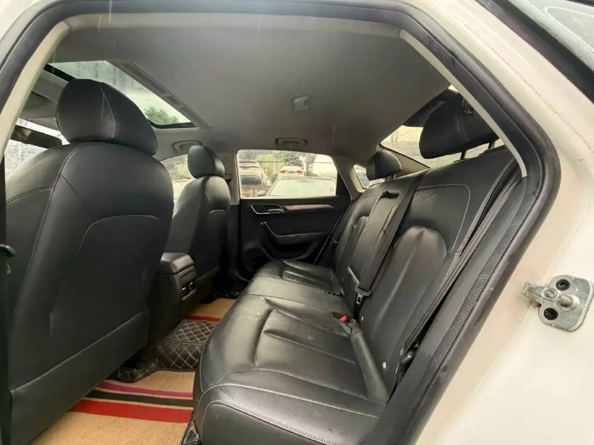 2019 Roewe i6 1.6L 125HP L4 5MT,autocango,china used car exporter,china ev exporter,chinese used car exporter,chinese used ev exporter