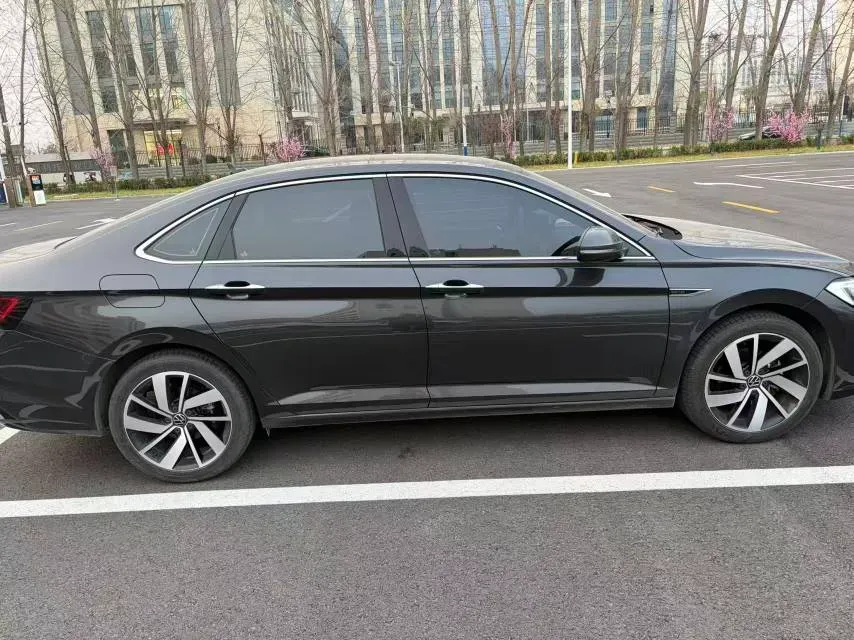 2024 Volkswagen Sagitar 1.5T 160HP L4 7DCT,autocango,china used car exporter,china ev exporter,chinese used car exporter,chinese used ev exporter
