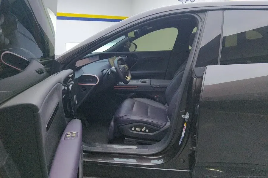 2024 Avatr 07 BEV 82.16KWH,autocango,china used car exporter,china ev exporter,chinese used car exporter,chinese used ev exporter