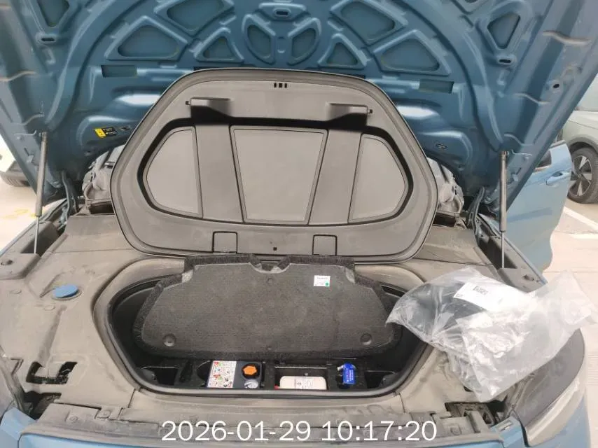 2023 Volvo C40 BEV 69KWH,autocango,china used car exporter,china ev exporter,chinese used car exporter,chinese used ev exporter