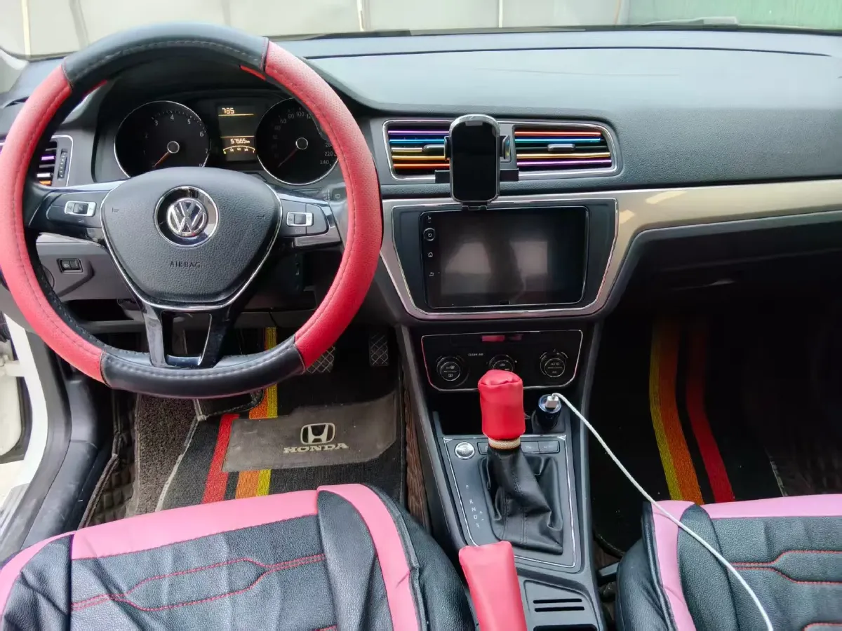 2017 Volkswagen Lavida 1.4T 131HP L4 7DCT,autocango,china used car exporter,china ev exporter,chinese used car exporter,chinese used ev exporter