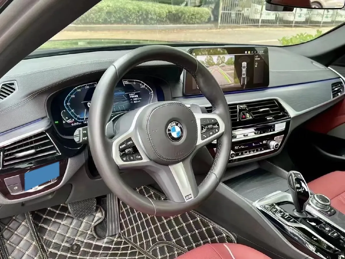 2023 BMW 5 Series 2.0T 245HP L4 8AT,autocango,china used car exporter,china ev exporter,chinese used car exporter,chinese used ev exporter