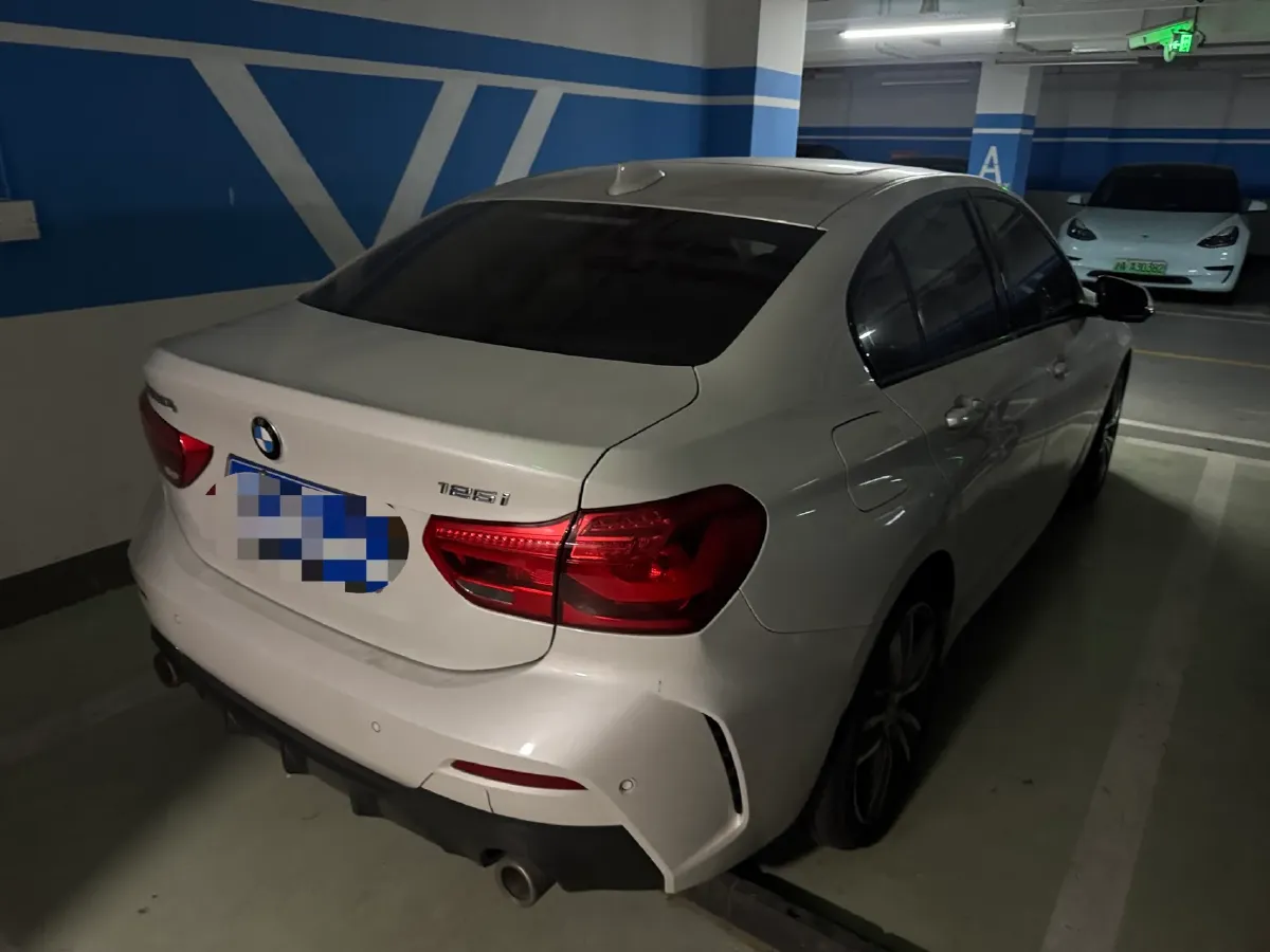 2020 BMW 1 Series 2.0T 192HP L4 7DCT,autocango,china used car exporter,china ev exporter,chinese used car exporter,chinese used ev exporter
