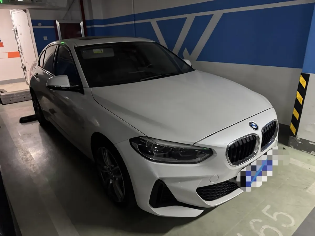 2020 BMW 1 Series 2.0T 192HP L4 7DCT,autocango,china used car exporter,china ev exporter,chinese used car exporter,chinese used ev exporter