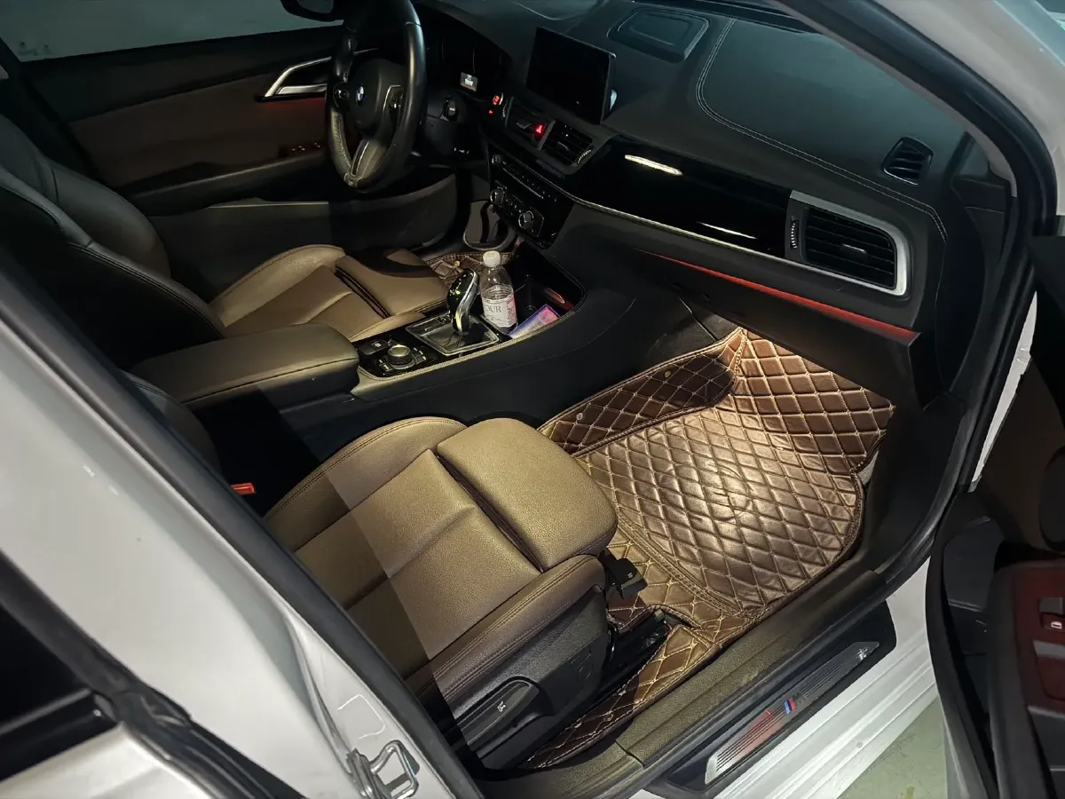 2020 BMW 1 Series 2.0T 192HP L4 7DCT,autocango,china used car exporter,china ev exporter,chinese used car exporter,chinese used ev exporter