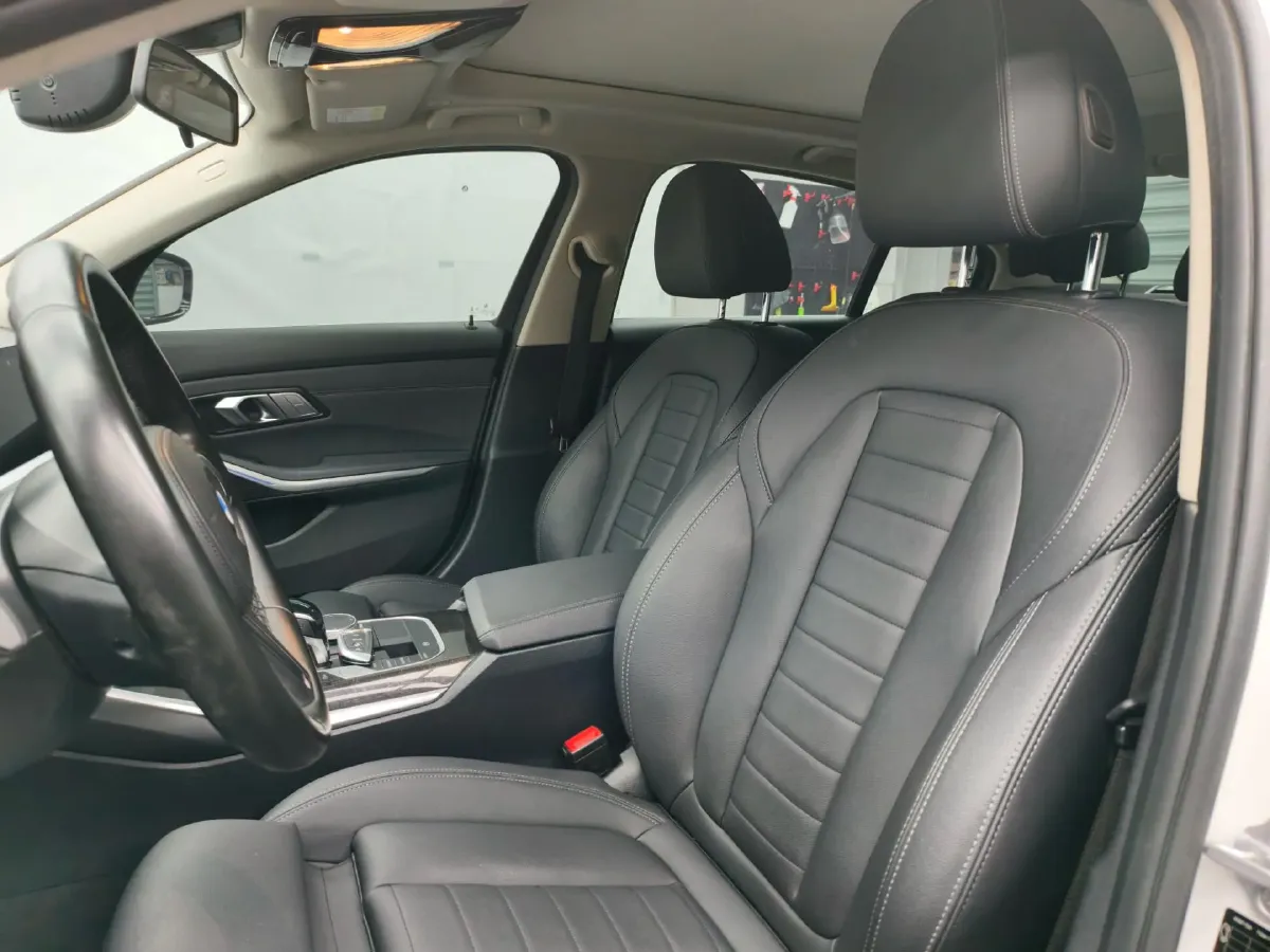 2020 BMW 3 Series 2.0T 184HP L4 8AT,autocango,china used car exporter,china ev exporter,chinese used car exporter,chinese used ev exporter