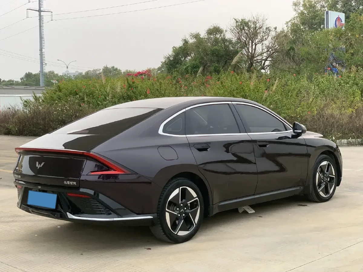 2023 WuLing XingGuang 1.5L 106HP L4 E-CVT PHEV 20.5KWH,autocango,china used car exporter,china ev exporter,chinese used car exporter,chinese used ev exporter