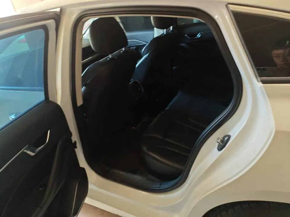 2021 Bestune B70 1.5T 169HP L4 7DCT,autocango,china used car exporter,china ev exporter,chinese used car exporter,chinese used ev exporter