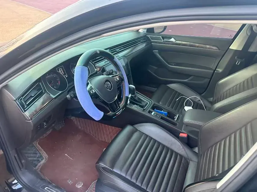 2018 Volkswagen Magotan 1.8T 180HP L4 7DCT,autocango,china used car exporter,china ev exporter,chinese used car exporter,chinese used ev exporter