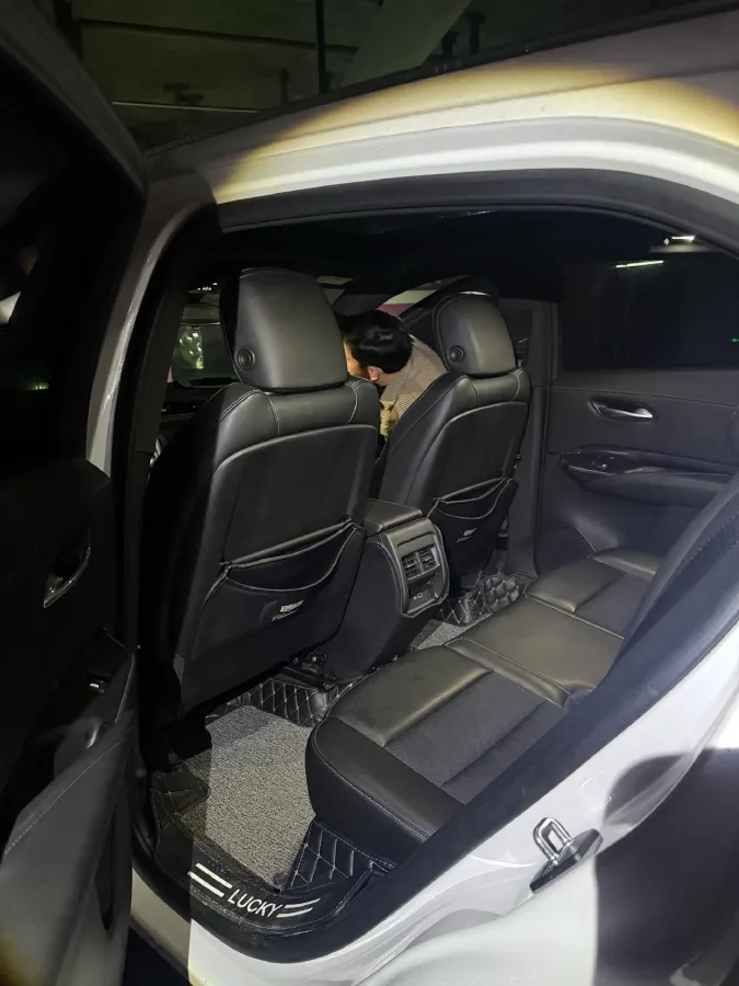 2021 Cadillac XT4 2.0T 237HP L4 9AT,autocango,china used car exporter,china ev exporter,chinese used car exporter,chinese used ev exporter