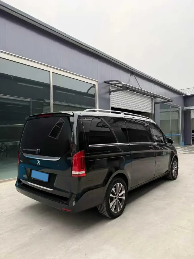 2020 Mercedes-Benz V Class 2.0T 211HP L4 9AT,autocango,china used car exporter,china ev exporter,chinese used car exporter,chinese used ev exporter