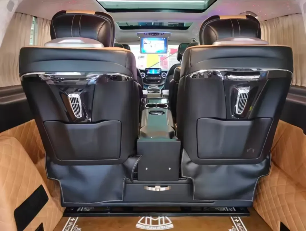 2020 Mercedes-Benz V Class 2.0T 211HP L4 9AT,autocango,china used car exporter,china ev exporter,chinese used car exporter,chinese used ev exporter