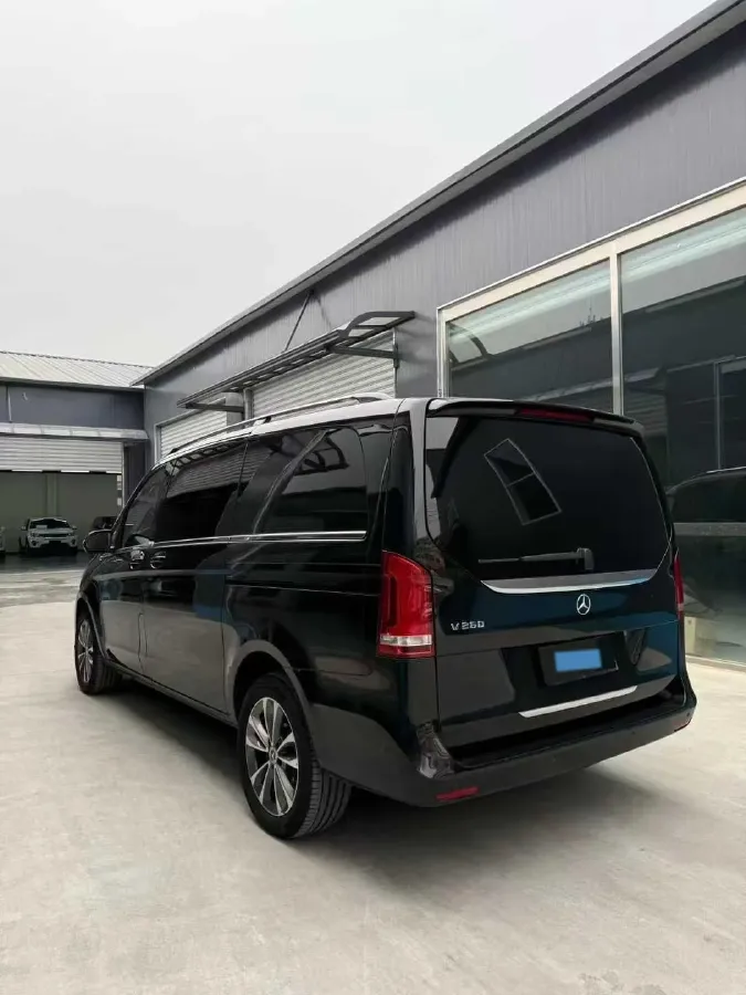 2020 Mercedes-Benz V Class 2.0T 211HP L4 9AT,autocango,china used car exporter,china ev exporter,chinese used car exporter,chinese used ev exporter