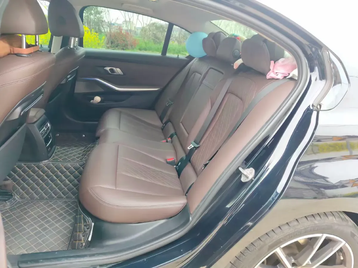 2022 BMW 3 Series 2.0T 184HP L4 8AT,autocango,china used car exporter,china ev exporter,chinese used car exporter,chinese used ev exporter