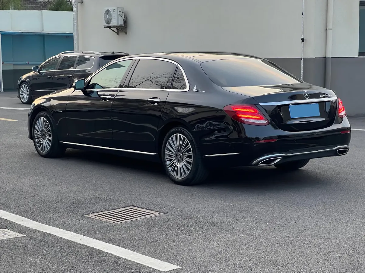 2020 Mercedes-Benz E Class 2.0T 258HP L4 9AT,autocango,china used car exporter,china ev exporter,chinese used car exporter,chinese used ev exporter