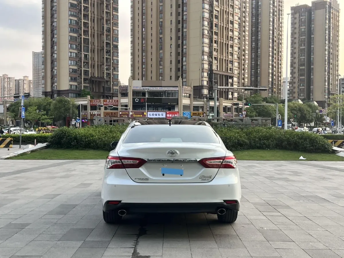 2021 Toyota Camry 2.5L 209HP L4 8AT,autocango,china used car exporter,china ev exporter,chinese used car exporter,chinese used ev exporter