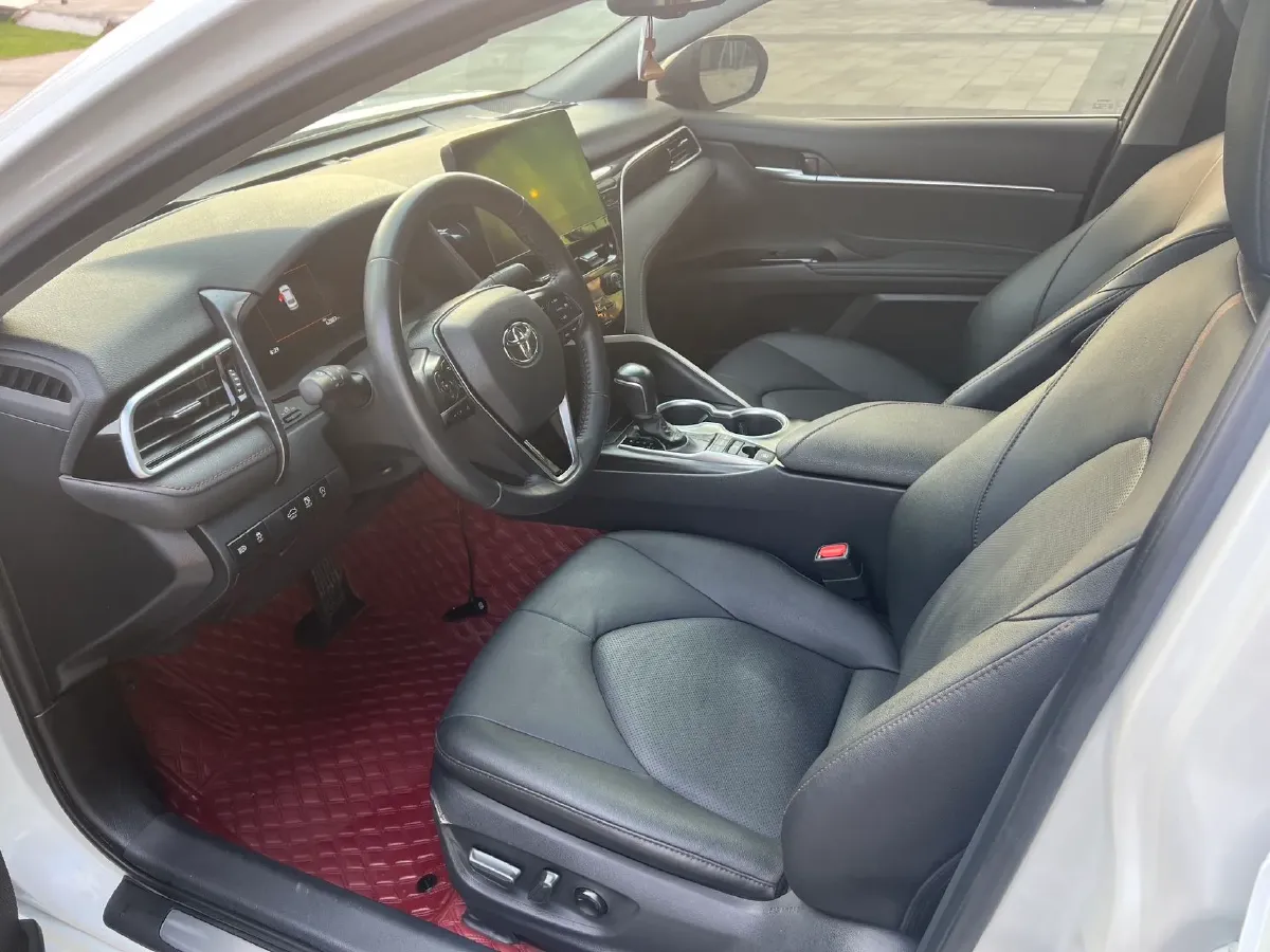 2021 Toyota Camry 2.5L 209HP L4 8AT,autocango,china used car exporter,china ev exporter,chinese used car exporter,chinese used ev exporter