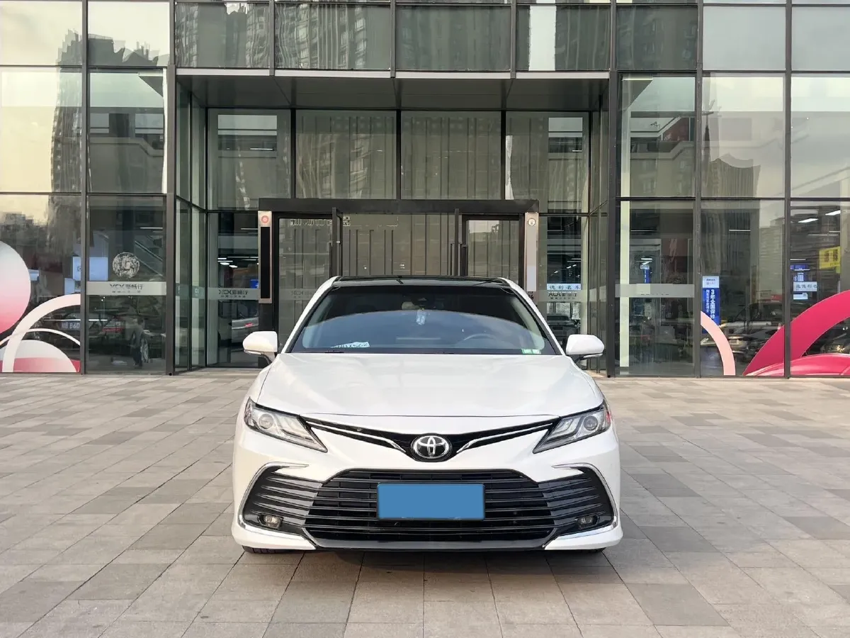 2021 Toyota Camry 2.5L 209HP L4 8AT,autocango,china used car exporter,china ev exporter,chinese used car exporter,chinese used ev exporter