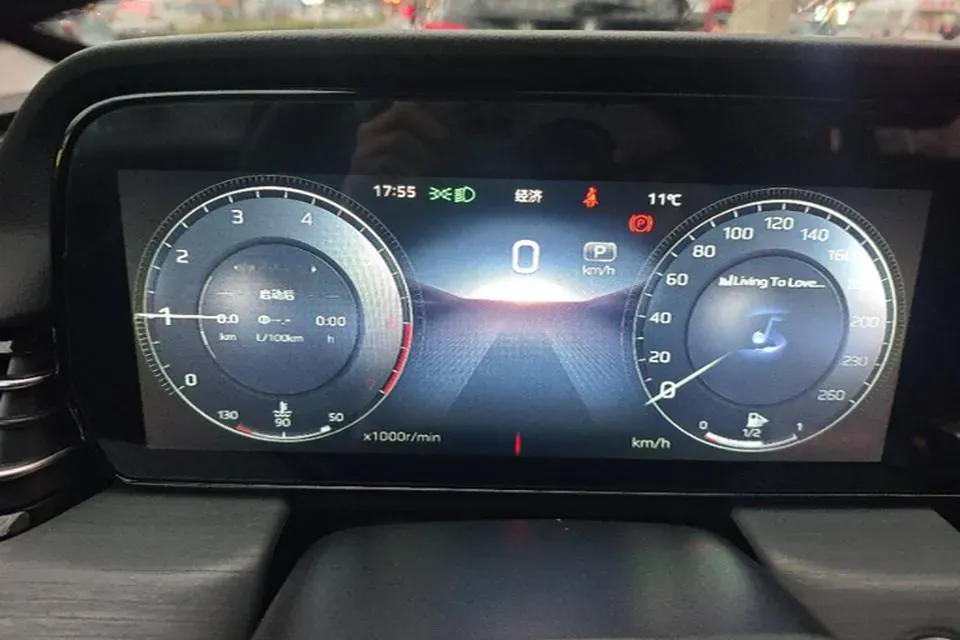 2025 HongQi HS5 2.0T 252HP L4 8AT,autocango,china used car exporter,china ev exporter,chinese used car exporter,chinese used ev exporter