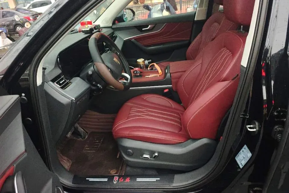 2025 HongQi HS5 2.0T 252HP L4 8AT,autocango,china used car exporter,china ev exporter,chinese used car exporter,chinese used ev exporter