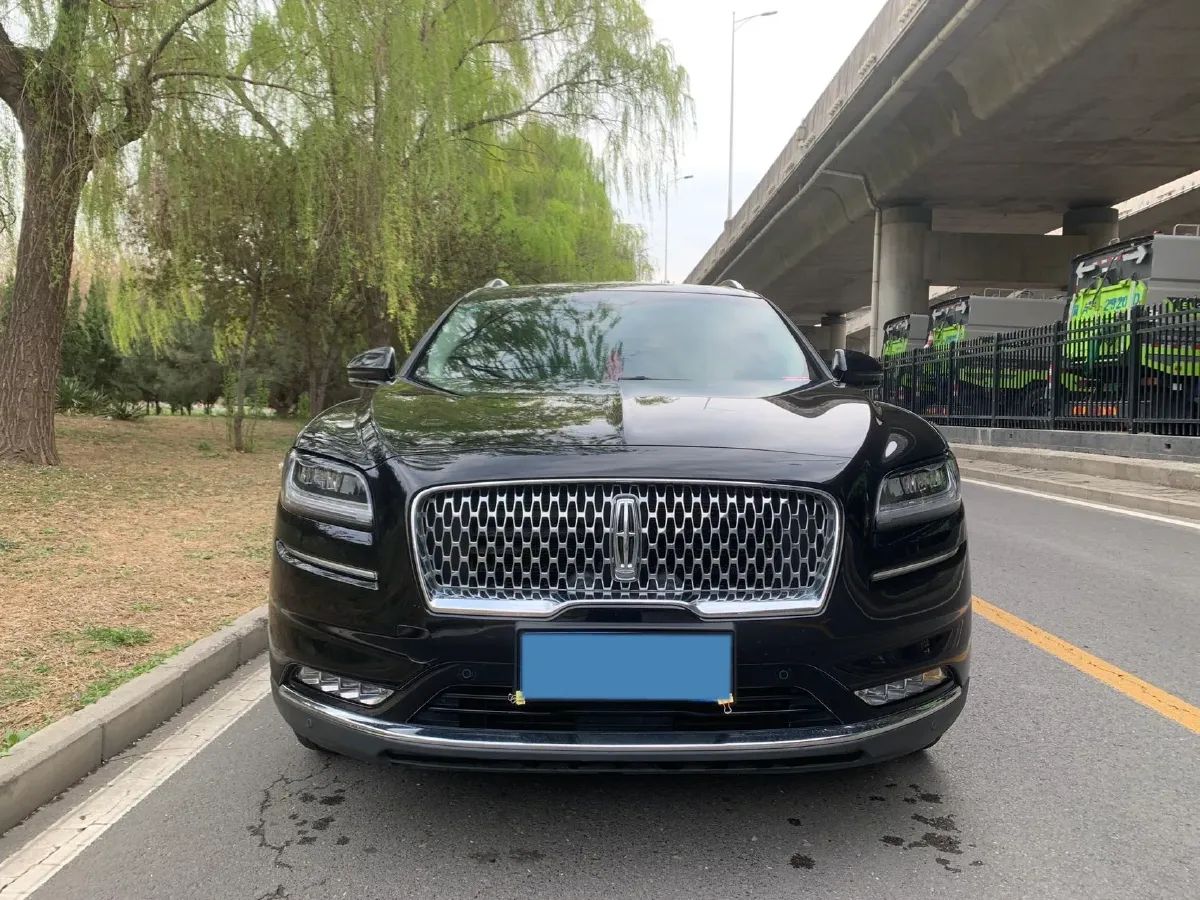 2021 Lincoln Nautilus 2.0T 245HP L4 8AT,autocango,china used car exporter,china ev exporter,chinese used car exporter,chinese used ev exporter