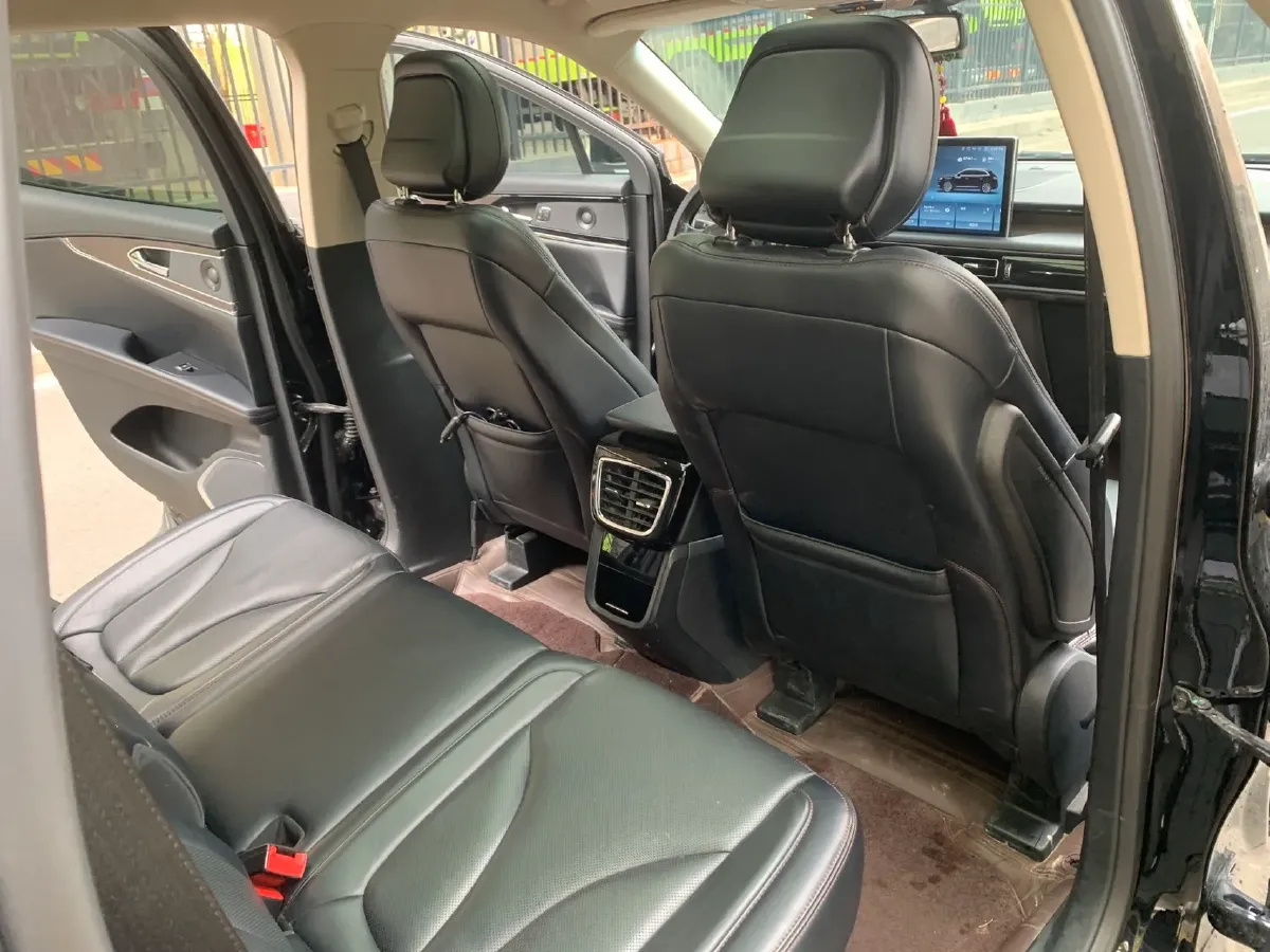 2021 Lincoln Nautilus 2.0T 245HP L4 8AT,autocango,china used car exporter,china ev exporter,chinese used car exporter,chinese used ev exporter