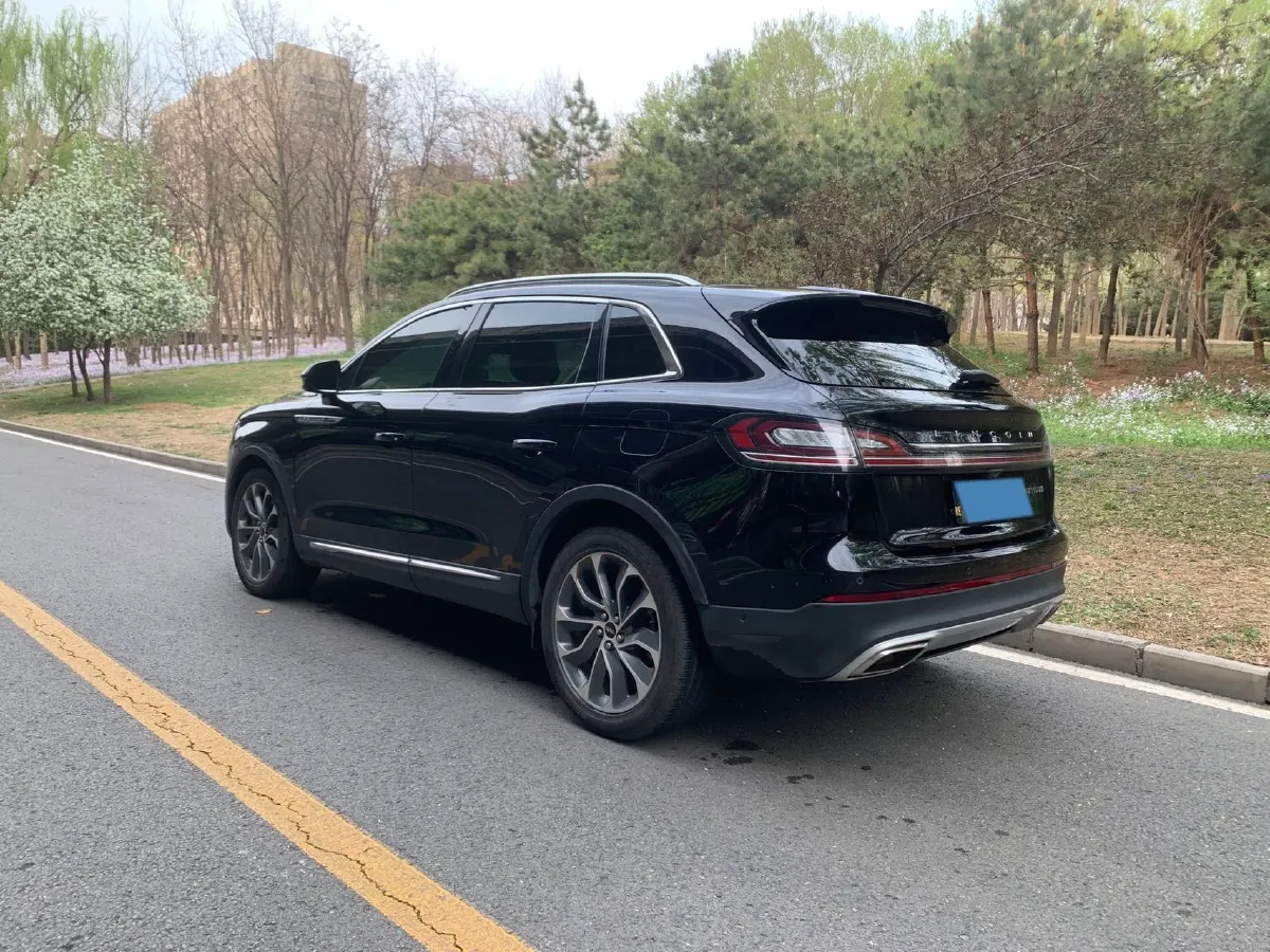 2021 Lincoln Nautilus 2.0T 245HP L4 8AT,autocango,china used car exporter,china ev exporter,chinese used car exporter,chinese used ev exporter