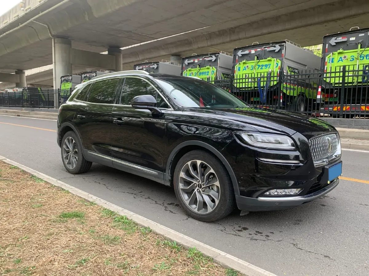 2021 Lincoln Nautilus 2.0T 245HP L4 8AT,autocango,china used car exporter,china ev exporter,chinese used car exporter,chinese used ev exporter