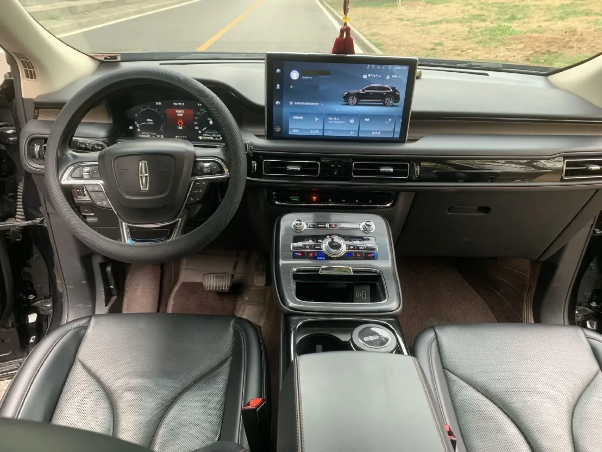 2021 Lincoln Nautilus 2.0T 245HP L4 8AT,autocango,china used car exporter,china ev exporter,chinese used car exporter,chinese used ev exporter