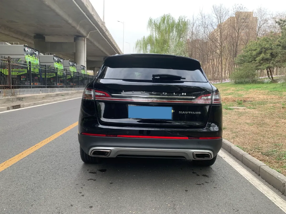 2021 Lincoln Nautilus 2.0T 245HP L4 8AT,autocango,china used car exporter,china ev exporter,chinese used car exporter,chinese used ev exporter