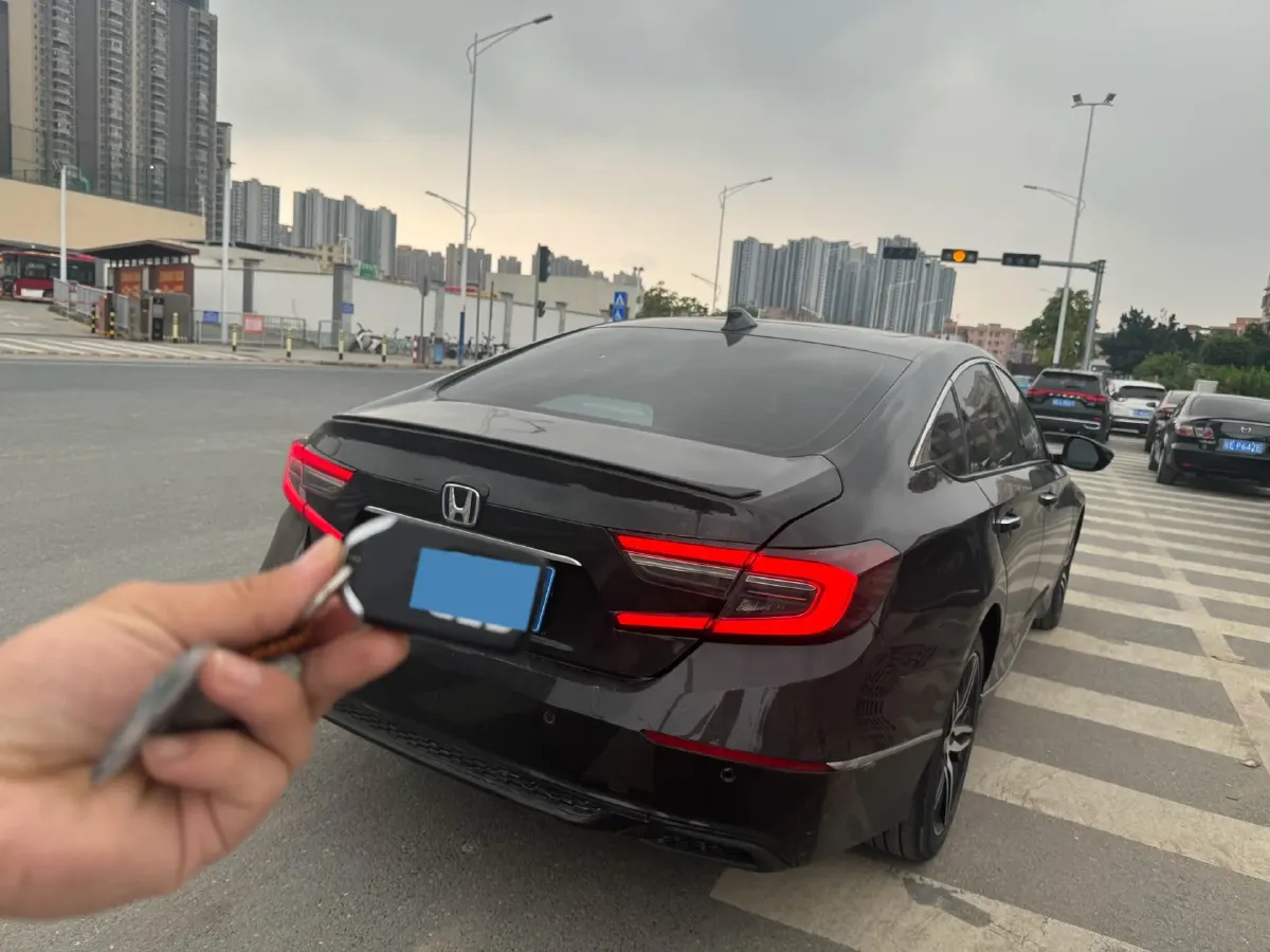 2022 Honda Accord 2.0L 146HP L4 E-CVT Hybrid,autocango,china used car exporter,china ev exporter,chinese used car exporter,chinese used ev exporter
