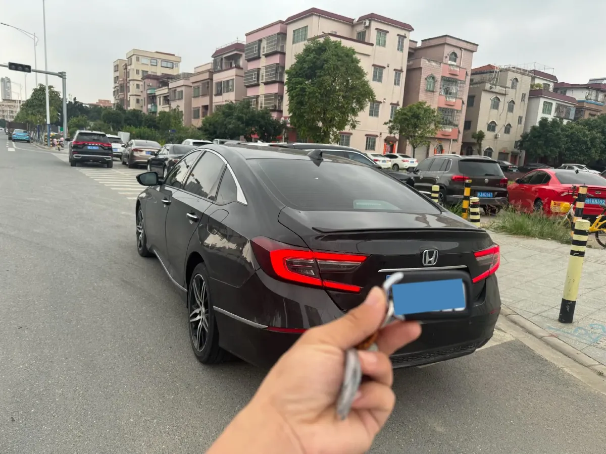 2022 Honda Accord 2.0L 146HP L4 E-CVT Hybrid,autocango,china used car exporter,china ev exporter,chinese used car exporter,chinese used ev exporter