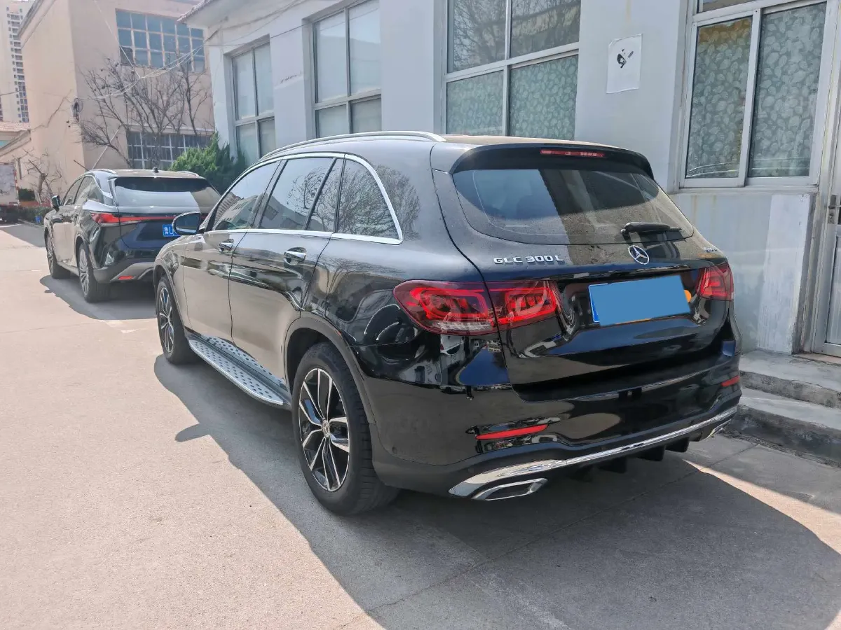2021 Mercedes-Benz GLC Class 2.0T 258HP L4 9AT,autocango,china used car exporter,china ev exporter,chinese used car exporter,chinese used ev exporter