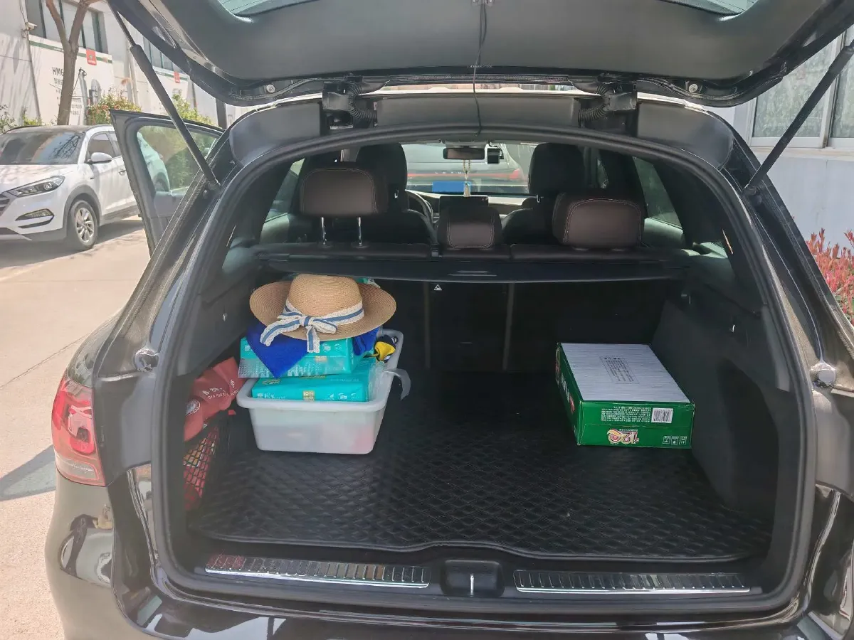 2021 Mercedes-Benz GLC Class 2.0T 258HP L4 9AT,autocango,china used car exporter,china ev exporter,chinese used car exporter,chinese used ev exporter