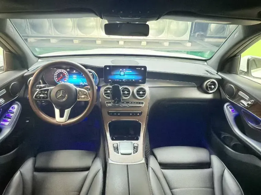 2020 Mercedes-Benz GLC Class 2.0T 258HP L4 9AT,autocango,china used car exporter,china ev exporter,chinese used car exporter,chinese used ev exporter