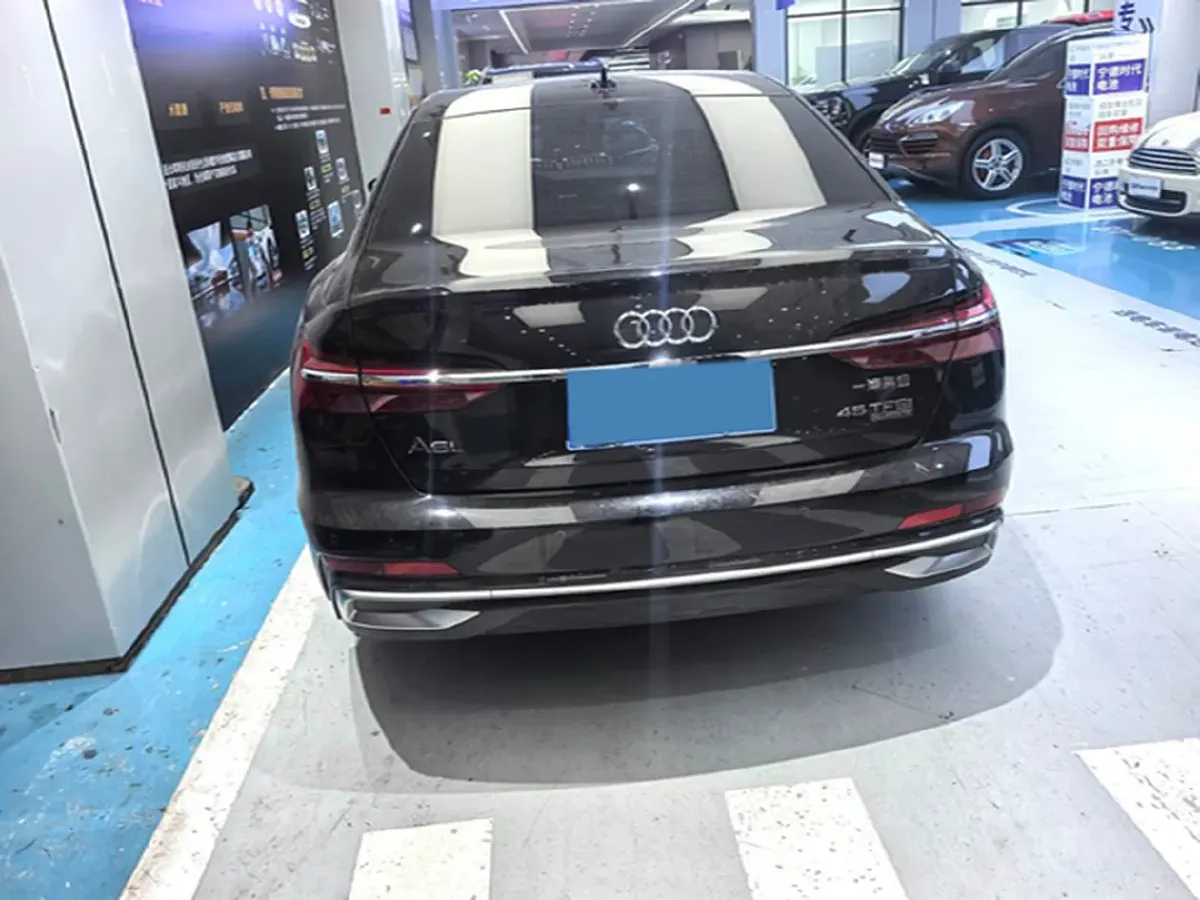 2023 Audi A6L 2.0T 245HP L4 7DCT,autocango,china used car exporter,china ev exporter,chinese used car exporter,chinese used ev exporter