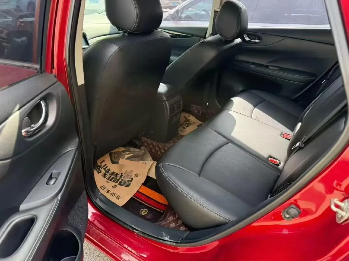 2021 Nissan Tiida 1.6L 122HP L4 CVT,autocango,china used car exporter,china ev exporter,chinese used car exporter,chinese used ev exporter