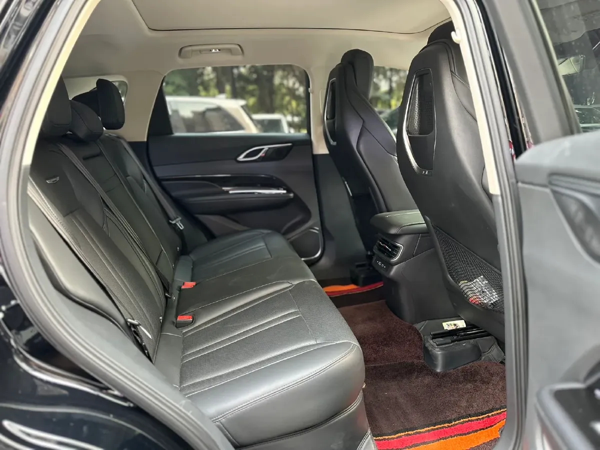 2023 HongQi HS3 1.5T 169HP L4 7DCT,autocango,china used car exporter,china ev exporter,chinese used car exporter,chinese used ev exporter