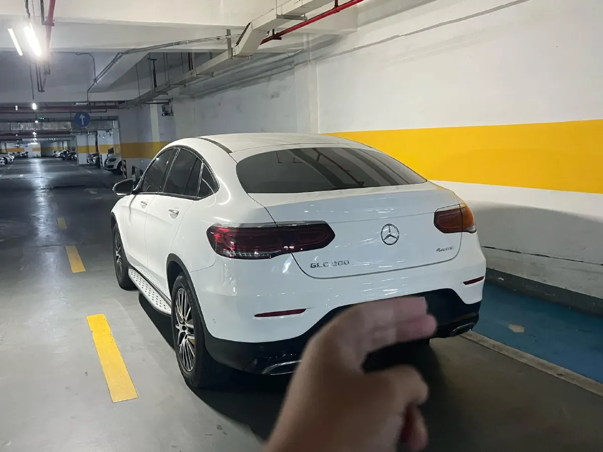 2020 Mercedes-Benz GLC Coupe 2.0T 258HP L4 9AT,autocango,china used car exporter,china ev exporter,chinese used car exporter,chinese used ev exporter