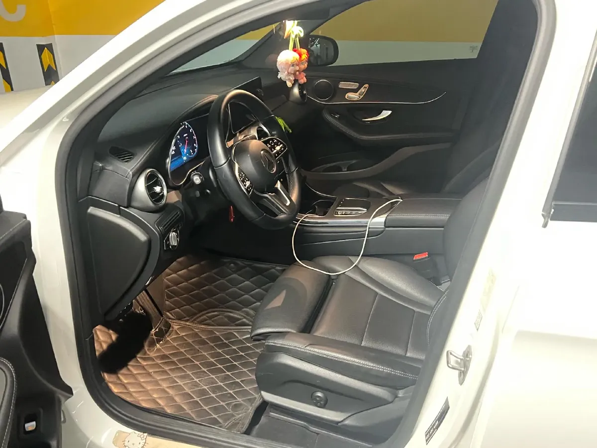 2020 Mercedes-Benz GLC Coupe 2.0T 258HP L4 9AT,autocango,china used car exporter,china ev exporter,chinese used car exporter,chinese used ev exporter