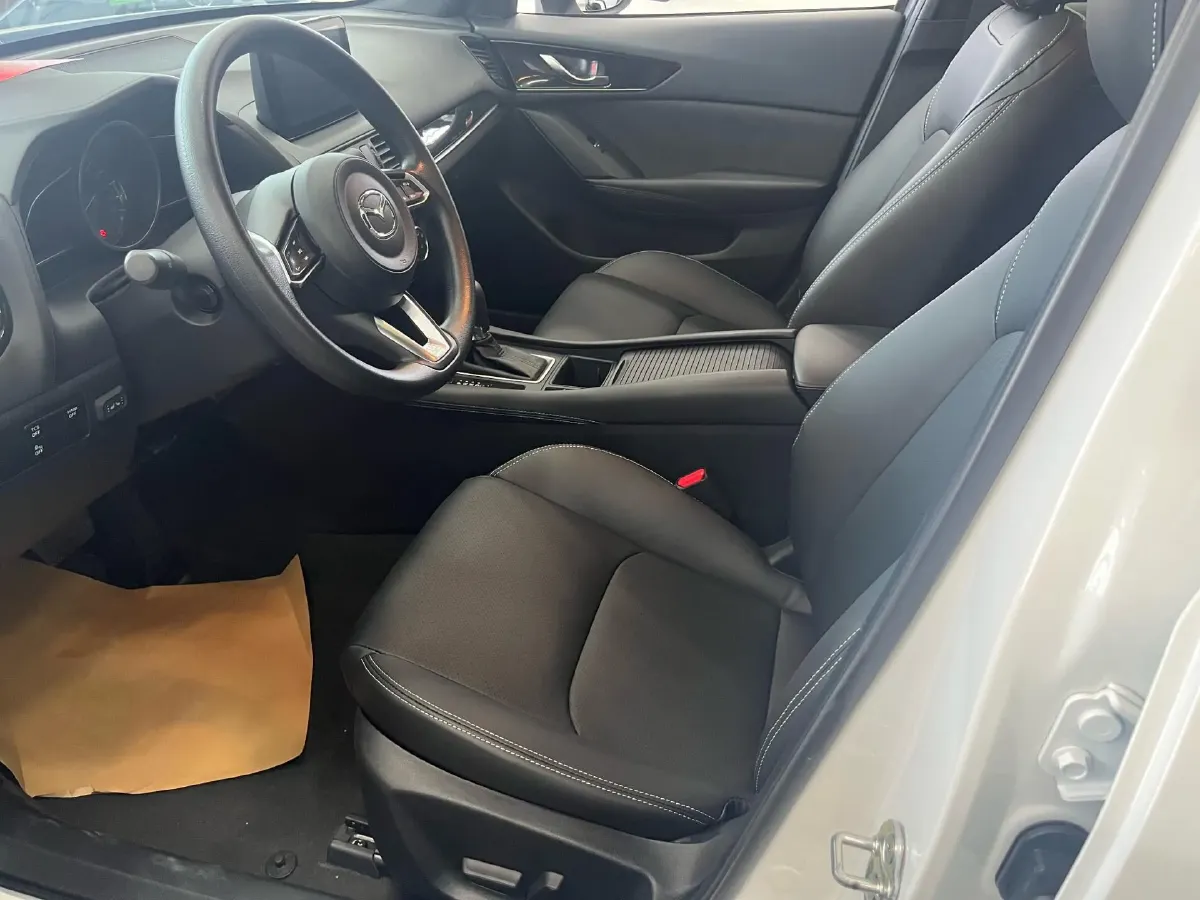 2021 Mazda CX-4 2.0L 158HP L4 6AT,autocango,china used car exporter,china ev exporter,chinese used car exporter,chinese used ev exporter
