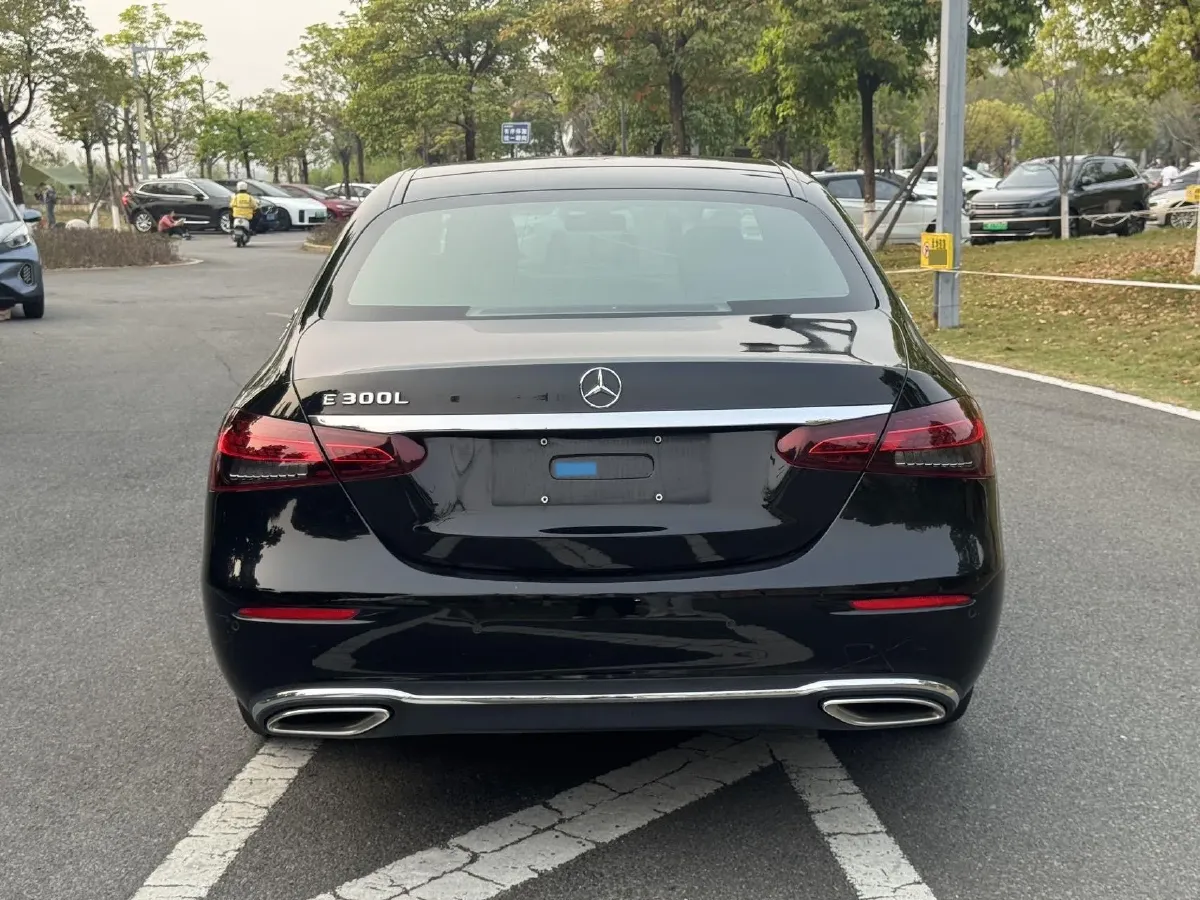 2023 Mercedes-Benz E Class 2.0T 258HP L4 9AT,autocango,china used car exporter,china ev exporter,chinese used car exporter,chinese used ev exporter