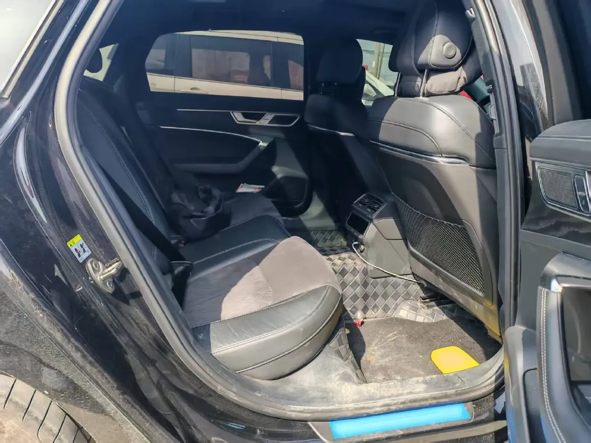 2024 Audi A6L 3.0T 340HP V6 7DCT,autocango,china used car exporter,china ev exporter,chinese used car exporter,chinese used ev exporter