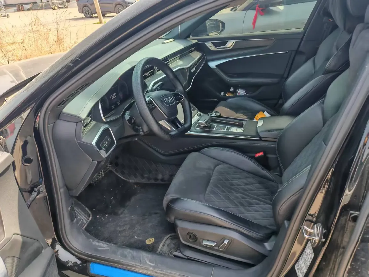 2024 Audi A6L 3.0T 340HP V6 7DCT,autocango,china used car exporter,china ev exporter,chinese used car exporter,chinese used ev exporter