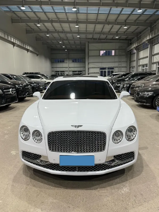 2017 Bentley Flying Spur 4.0T 528HP V8 8AT,autocango,china used car exporter,china ev exporter,chinese used car exporter,chinese used ev exporter